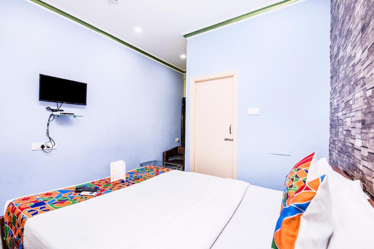 Fabhotel Park Street Kolkata Exterior photo